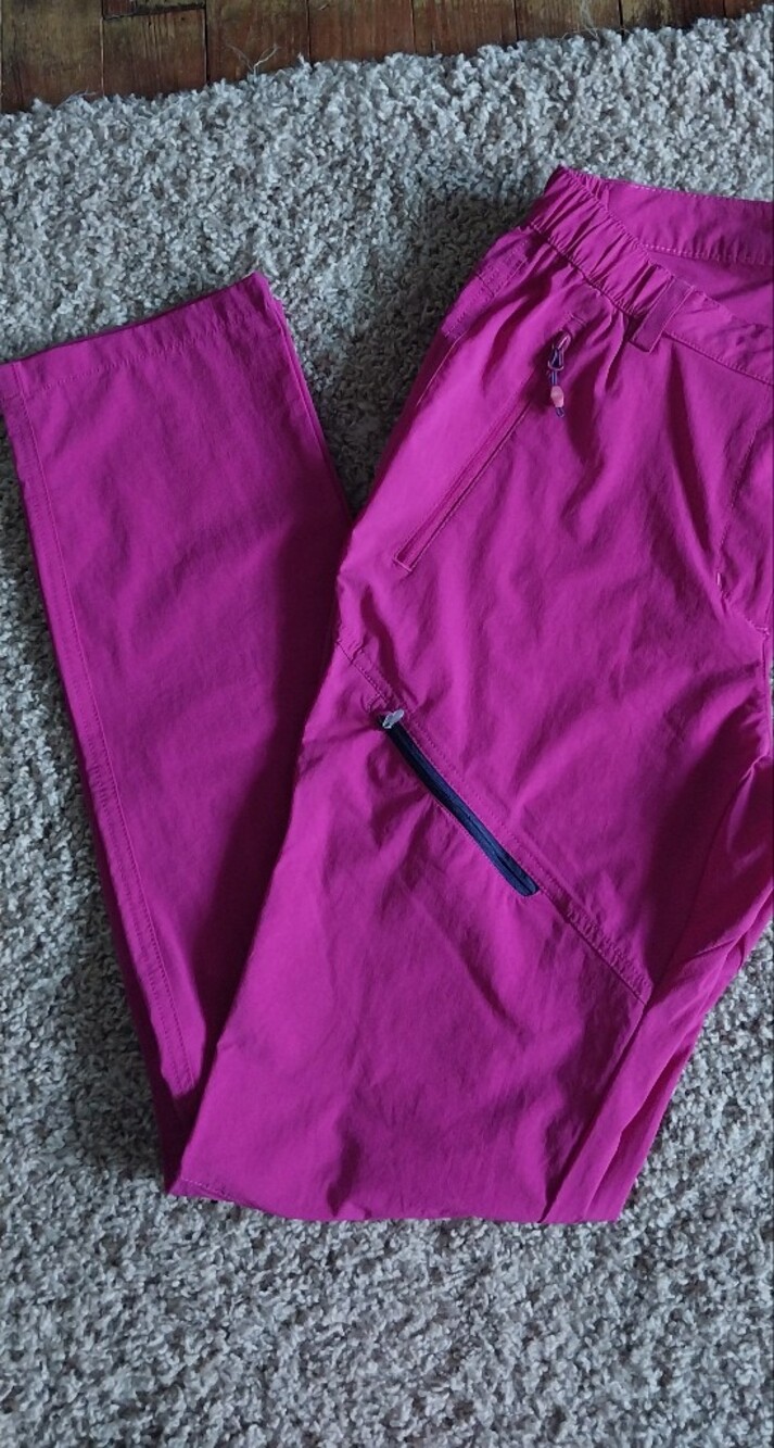 Pink Hiking Pants With 4 Zippered Pockets In Great Condition - Picture 8 of 14